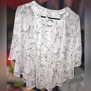 5/$50 NWOT NY Collection Women's Overlay Chiffon Poncho Top W/ Ring Sz.M